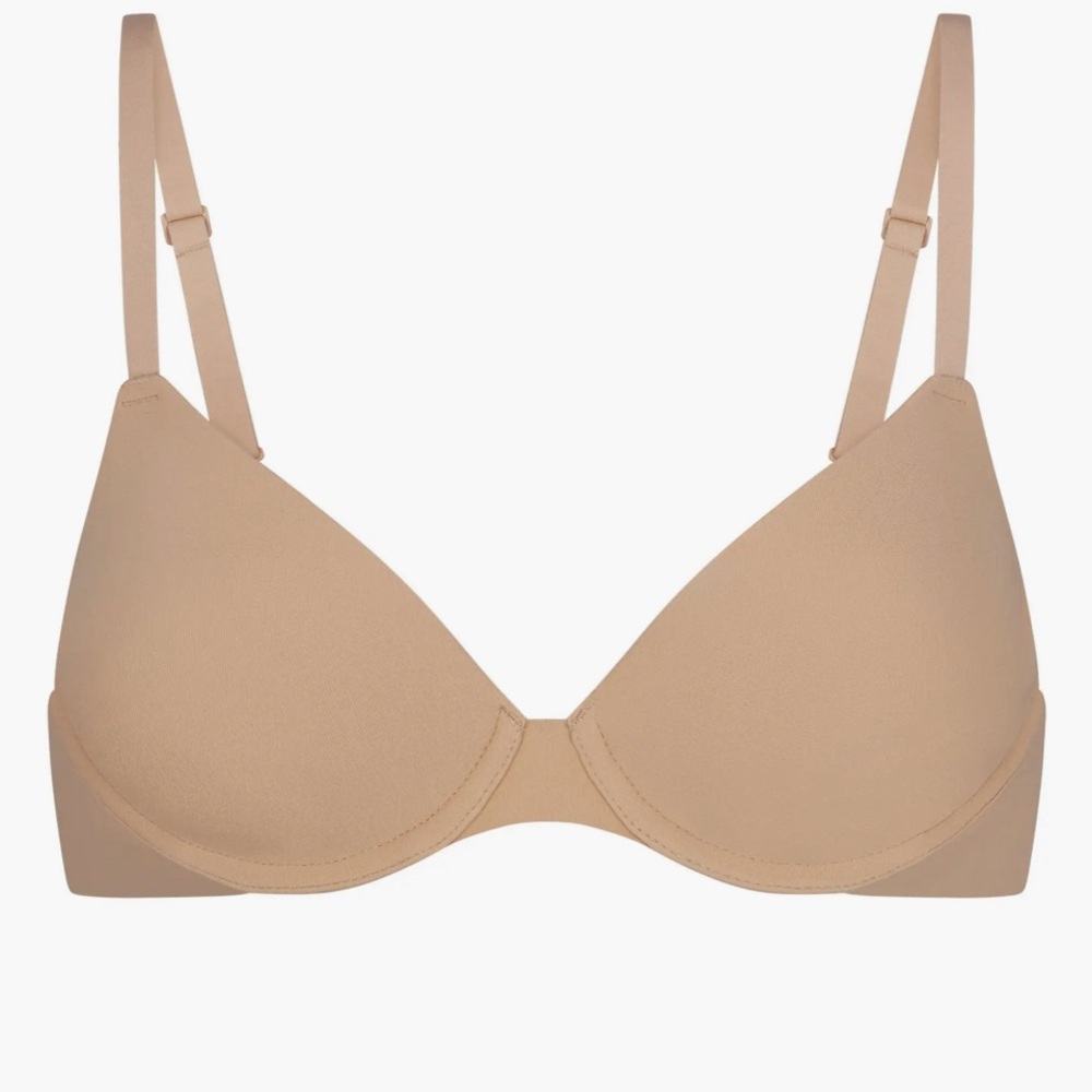 Skims fits everybody t shirt bra